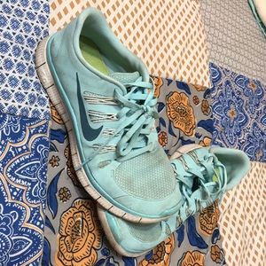 Nike free run size 10!